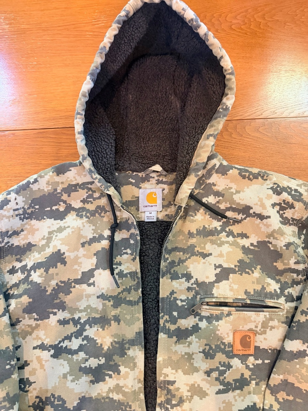 Carhartt Men's digital Camo Hooded Work Jacket in Olive/Tan - Picture 2 of 10
